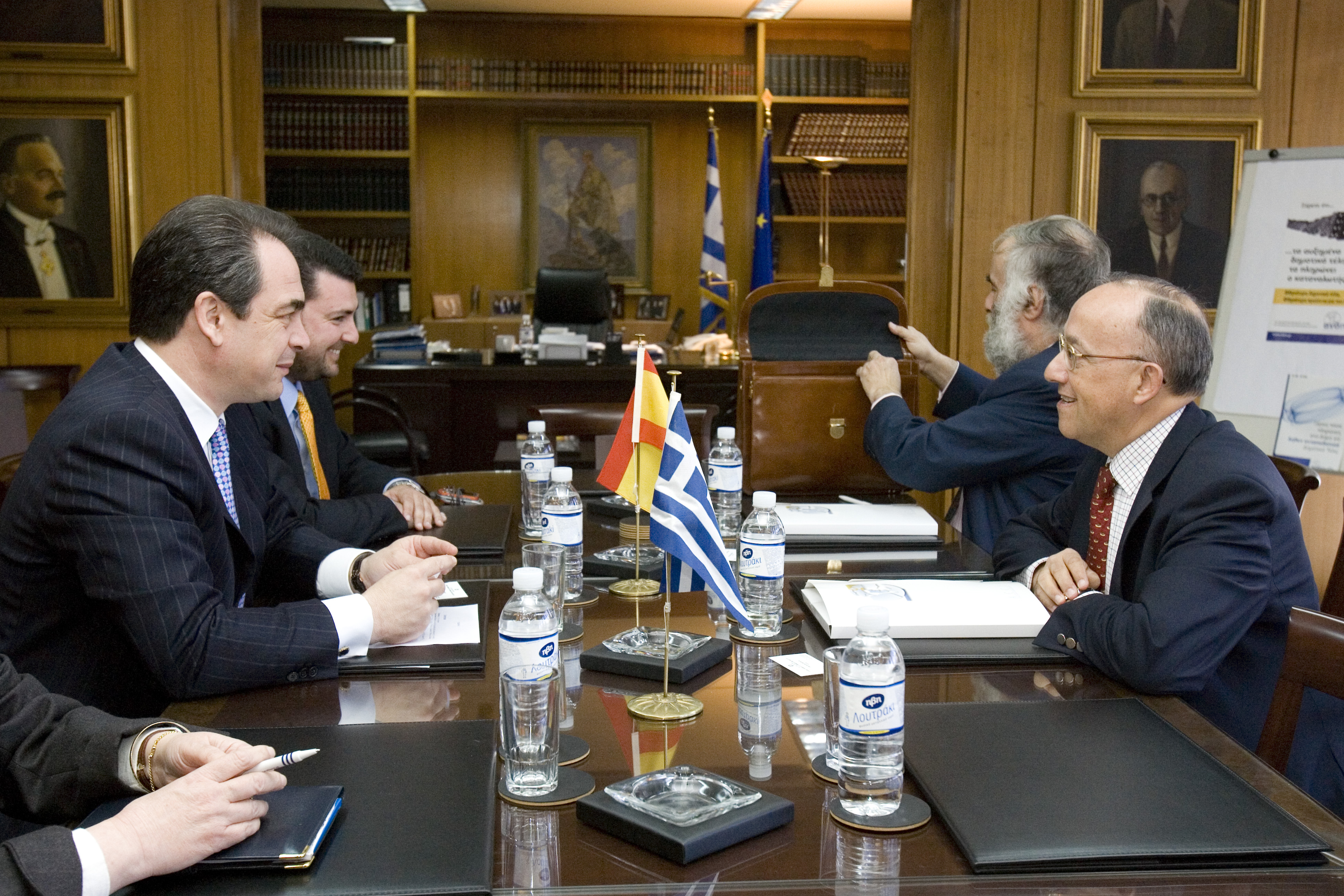 ΜΑΡ 09.2007 ΠΡΕΣΒΗΣ ΙΣΠΑΝΙΑΣ